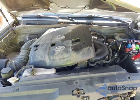 2003 Toyota 4Runner Sr5 Sport V6 from USA, damaged, VIN JTEZU14R930007667